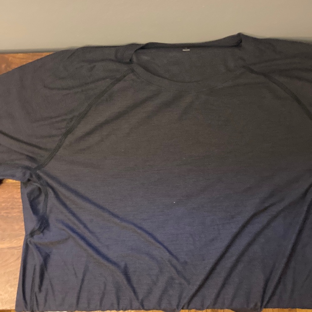Old navy active black fishier never worn but no tags adult large sweat resistant